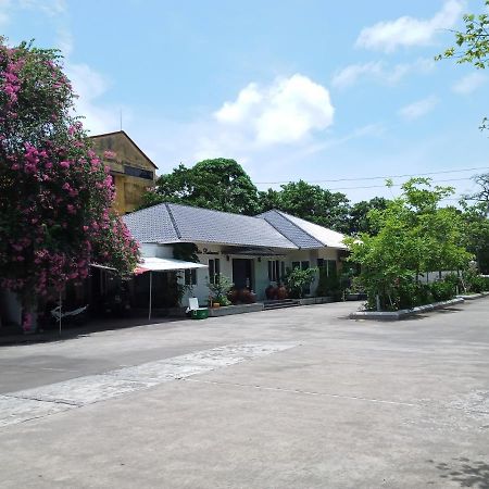 Nha Khach Hai Quan Tho Son Exterior photo